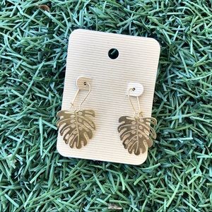 Gold dangly house plant monstera earrings